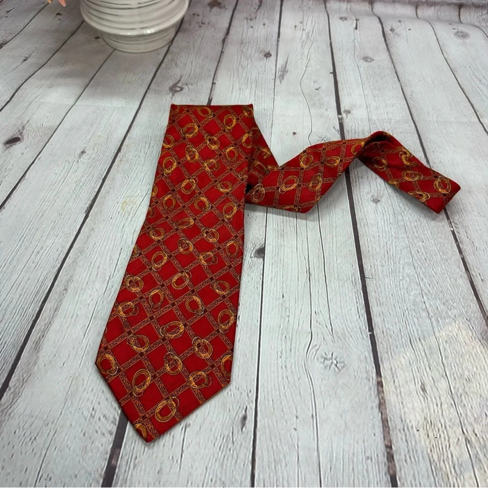 valentino cravatte silk necktie equestrian print deginer luxury made in italy